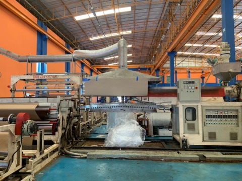 บริการเคลือบพลาสติก (Extrude Lamination)